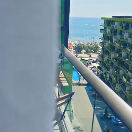 Fun N Pool * Năvodari