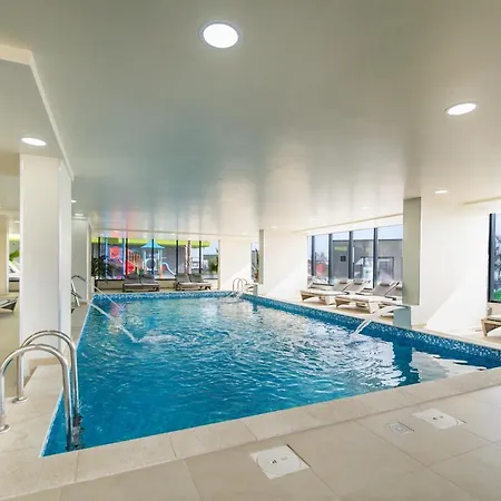 Apartment Fun N Pool *